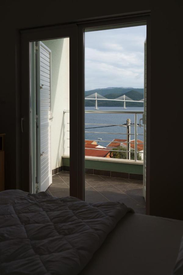 Apartment “Bel Ponte” Komarna Kültér fotó